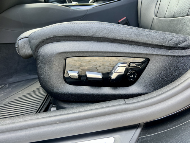 BMW 550 M550i xDrive Laser/Head-up/ H/K - автомобили, коли, обяви за нови и употребявани 11