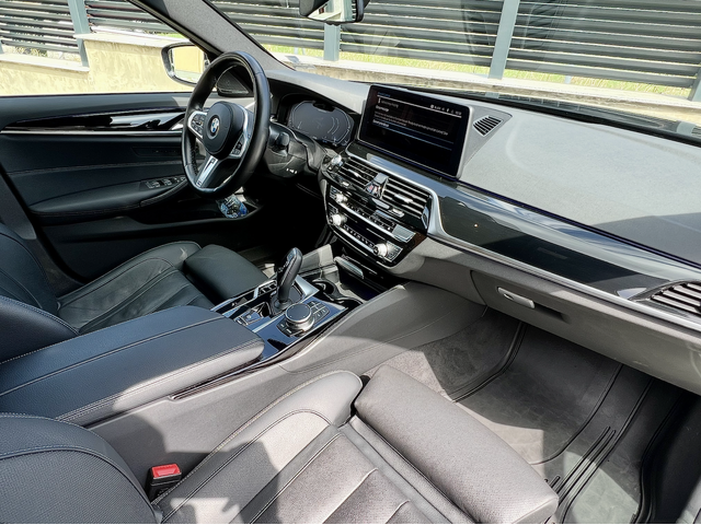 BMW 550 M550i xDrive Laser/Head-up/ H/K - автомобили, коли, обяви за нови и употребявани 5