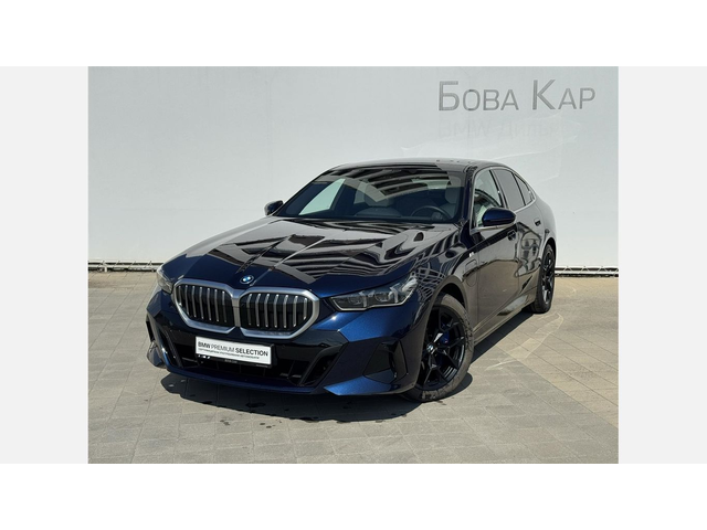 BMW 550e xDrive - автомобили, коли, обяви за нови и употребявани 0