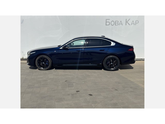 BMW 550e xDrive - автомобили, коли, обяви за нови и употребявани 2