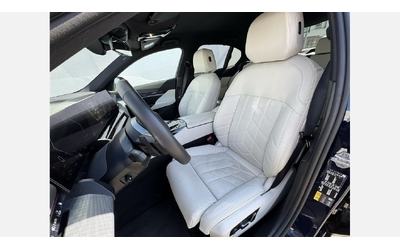 BMW 550e xDrive - автомобили, коли, обяви за нови и употребявани 8