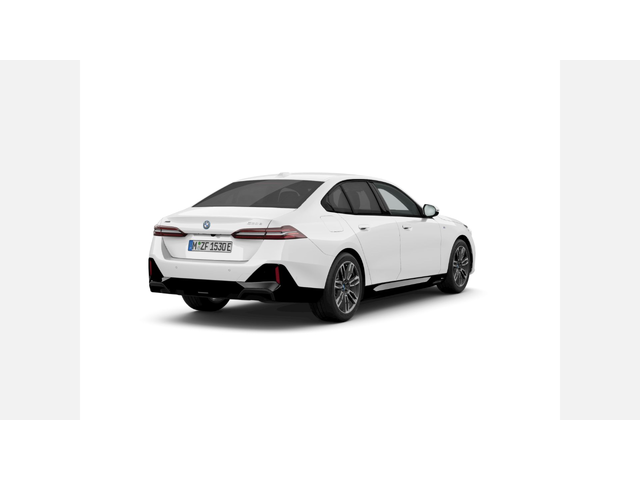 BMW 550e xDrive - автомобили, коли, обяви за нови и употребявани 2