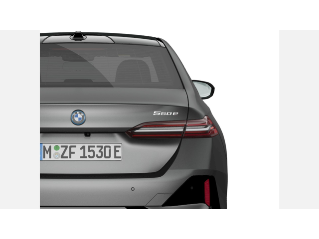 BMW 550e xDrive Sedan - автомобили, коли, обяви за нови и употребявани 5
