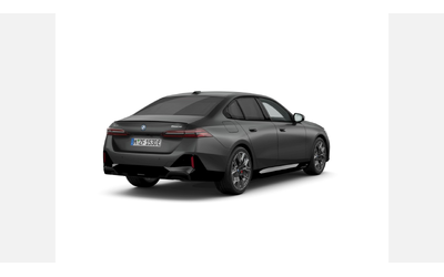 bmw-550e-xdrive-sedan - 2