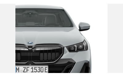 bmw-550e-xdrive-sedan - 5