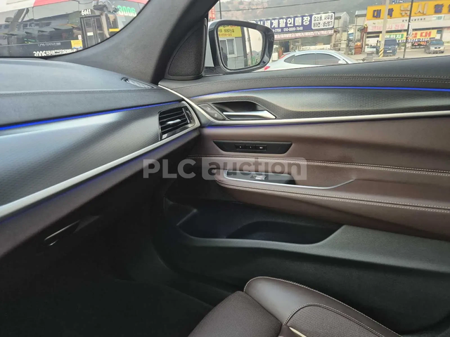 BMW 620 HEAD-UP * ОДБУХВАНЕ * PANO * 360 * KEYLESS - автомобили, коли, обяви за нови и употребявани 10