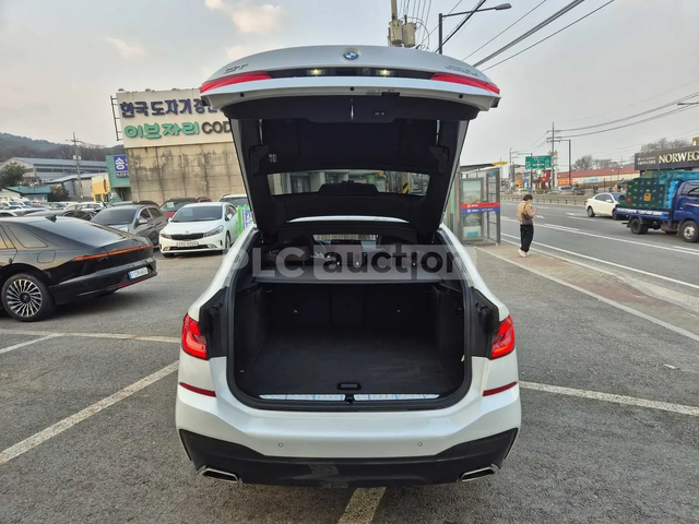 BMW 620 HEAD-UP * ОДБУХВАНЕ * PANO * 360 * KEYLESS - автомобили, коли, обяви за нови и употребявани 14