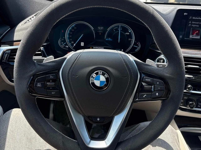 BMW 640 i xDrive/GT/Digital/360/HUD/H&K/ОБДУХВАНЕ - автомобили, коли, обяви за нови и употребявани 9