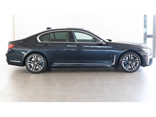 BMW 700 730d xDrive M-Pack - автомобили, коли, обяви за нови и употребявани 1