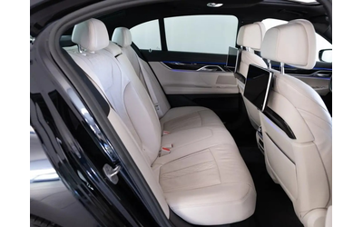 BMW 700 730d xDrive M-Pack - автомобили, коли, обяви за нови и употребявани 6
