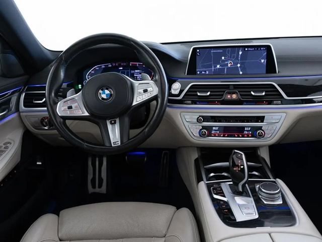 BMW 700 730d xDrive M-Pack - автомобили, коли, обяви за нови и употребявани 8