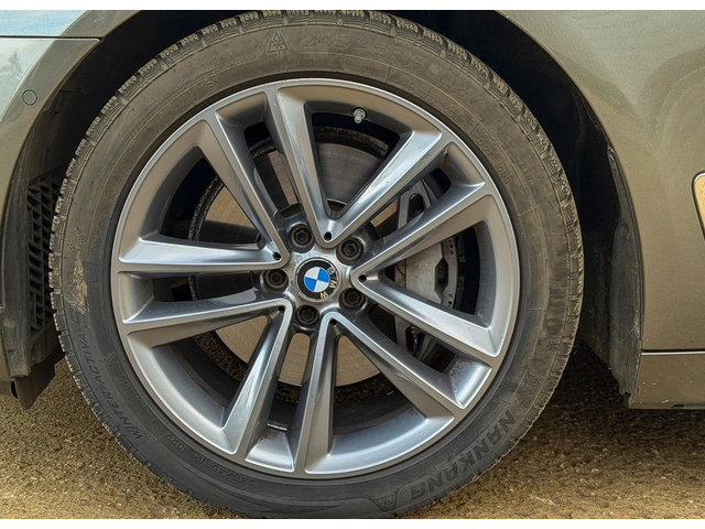 BMW 700 740d xDrive - автомобили, коли, обяви за нови и употребявани 4