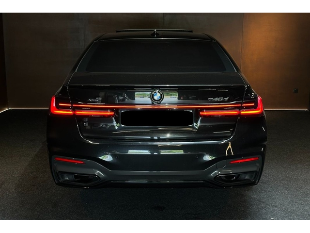 BMW 700 740d xDrive M-Pack - автомобили, коли, обяви за нови и употребявани 4