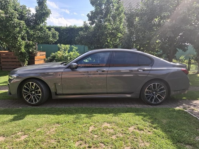 BMW 700 740d xDrive M-Sport - автомобили, коли, обяви за нови и употребявани 1
