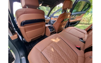 BMW 700 740d xDrive M-Sport - автомобили, коли, обяви за нови и употребявани 6