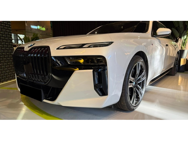 BMW 700 740d xDrive M-Sport Pack - автомобили, коли, обяви за нови и употребявани 4