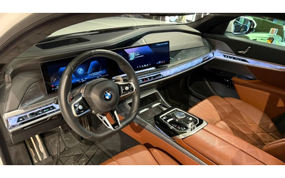 BMW 700 740d xDrive M-Sport Pack - автомобили, коли, обяви за нови и употребявани 6