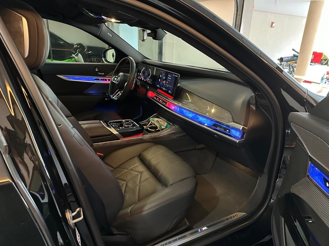 BMW 700 740d xDrive M-Sport paket - автомобили, коли, обяви за нови и употребявани 8