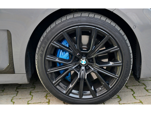 BMW 700 745e M-Sport - автомобили, коли, обяви за нови и употребявани 5