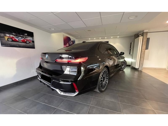 BMW 700 750е Plug-in Hybrid xDrive - автомобили, коли, обяви за нови и употребявани 3