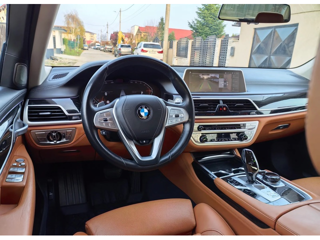 BMW 700 750i xDrive - автомобили, коли, обяви за нови и употребявани 4