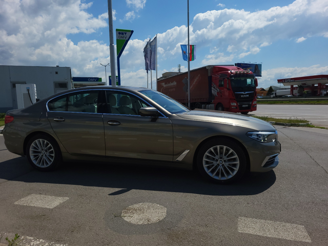 BMW 700 D X-DRIVE LUXURY LINE EURO 6B - автомобили, коли, обяви за нови и употребявани 3