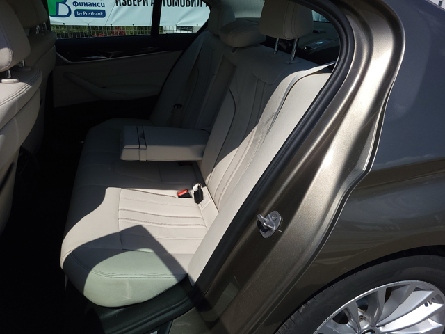 BMW 700 D X-DRIVE LUXURY LINE EURO 6B - автомобили, коли, обяви за нови и употребявани 9