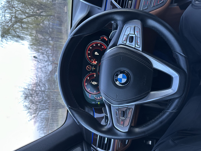 BMW 700 i Long M-pack Nappa Carbon Core - автомобили, коли, обяви за нови и употребявани 12