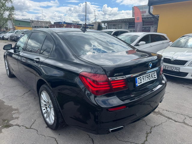 BMW 700 Li Xdrive - автомобили, коли, обяви за нови и употребявани 8