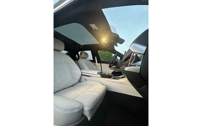 BMW 700 M760e / xDrive / AUTO DOOR/ TV THEATRE / M-SPORT PRO - автомобили, коли, обяви за нови и употребявани 8