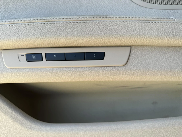 BMW 730 d X-Drive* Facelift* ПЕРФЕКТЕН* - автомобили, коли, обяви за нови и употребявани 14