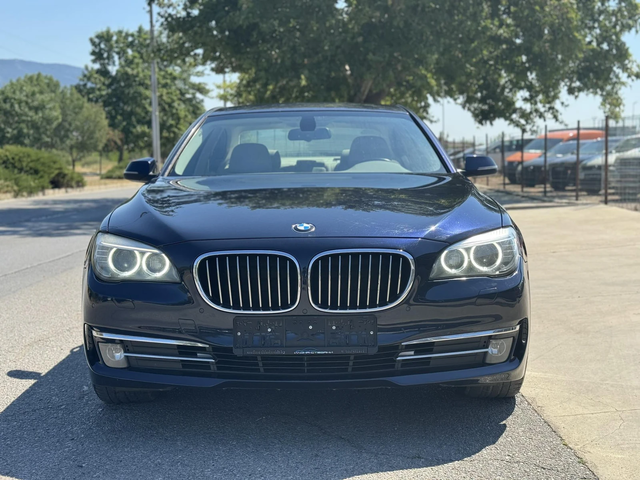 BMW 730 d X-Drive* Facelift* ПЕРФЕКТЕН* - автомобили, коли, обяви за нови и употребявани 7