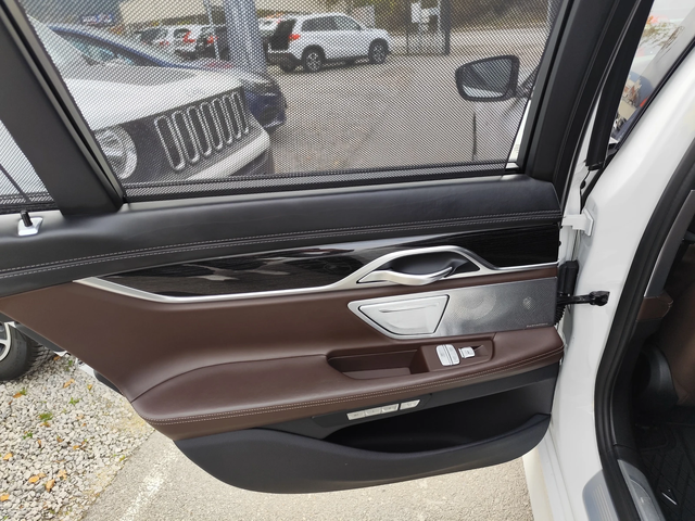 BMW 730 XDRIVE* M-PAKET* - автомобили, коли, обяви за нови и употребявани 10