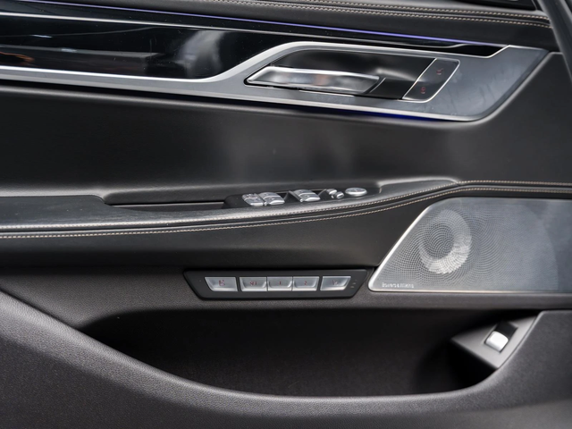 BMW 730 730D XDRIVE* 360* B&W* Обдухв* M Sport Pack* Headu - автомобили, коли, обяви за нови и употребявани 9