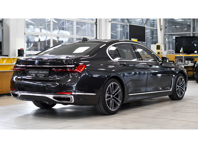 BMW 730 d xDrive Steptronic - автомобили, коли, обяви за нови и употребявани 5