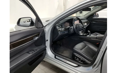 BMW 730 D xDrive - автомобили, коли, обяви за нови и употребявани 9