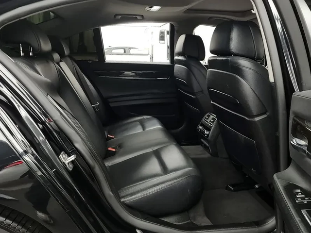 BMW 730 D xDrive - автомобили, коли, обяви за нови и употребявани 11