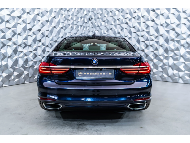 BMW 730 d xDrive* Pano* 360 - автомобили, коли, обяви за нови и употребявани 3