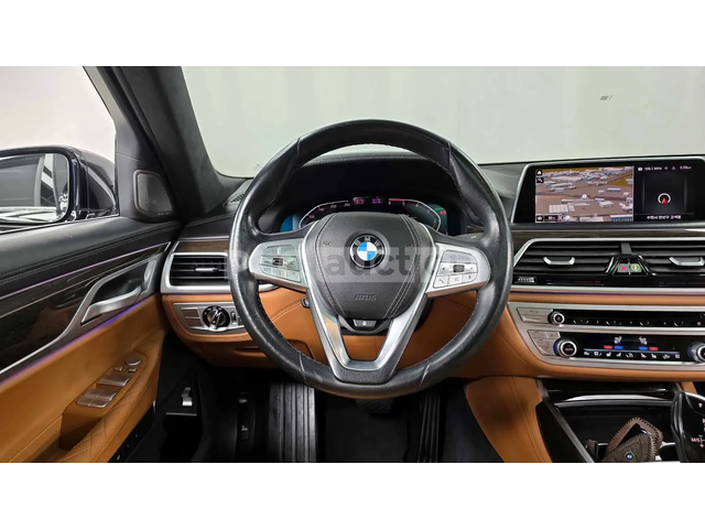 BMW 730 * Дистроник * Лазери * Обдухване * Harman Kardon * - автомобили, коли, обяви за нови и употребявани 10