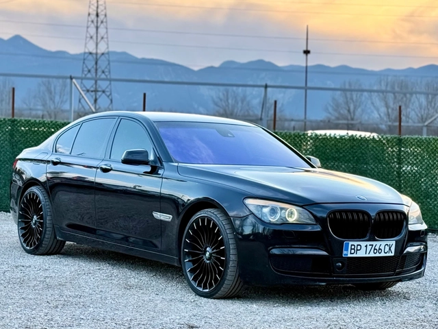 BMW 700 3.0D //SHADOWLINE* M-PACKET* - автомобили, коли, обяви за нови и употребявани 0
