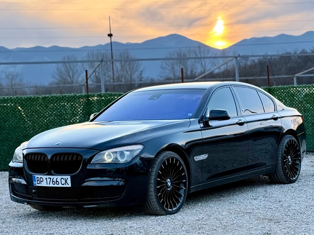 BMW 700 3.0D //SHADOWLINE* M-PACKET* - автомобили, коли, обяви за нови и употребявани 2