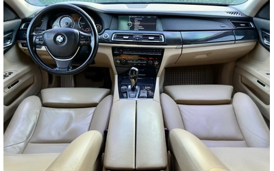 BMW 700 3.0D //SHADOWLINE* M-PACKET* - автомобили, коли, обяви за нови и употребявани 9