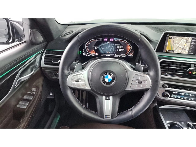 BMW 730 d xDrive M Sport - автомобили, коли, обяви за нови и употребявани 8