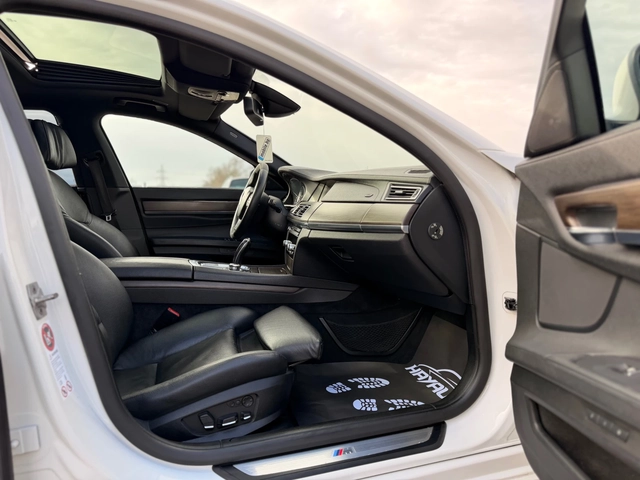 BMW 730 d= M-pack= Distronic= HUD= Keyless= Soft Close= - автомобили, коли, обяви за нови и употребявани 10