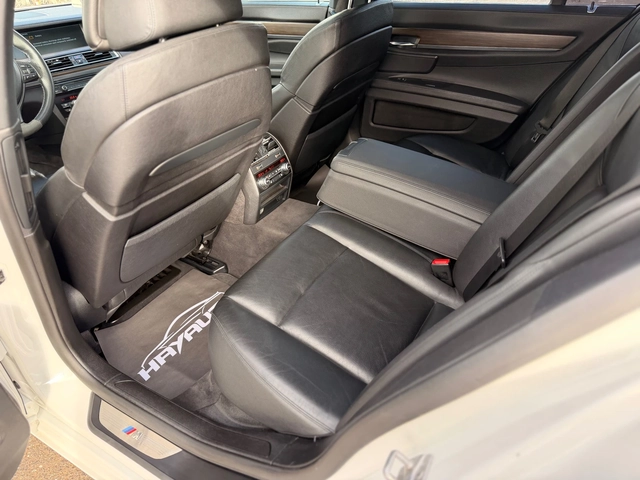 BMW 730 d= M-pack= Distronic= HUD= Keyless= Soft Close= - автомобили, коли, обяви за нови и употребявани 12