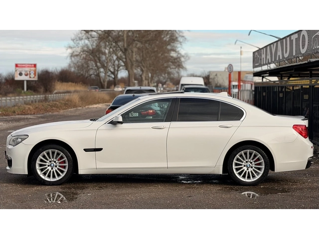 BMW 730 d= M-pack= Distronic= HUD= Keyless= Soft Close= - автомобили, коли, обяви за нови и употребявани 7