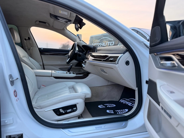 BMW 730 d= xDrive= M-pack= Aero Pack= HUD= Soft Close= har - автомобили, коли, обяви за нови и употребявани 10