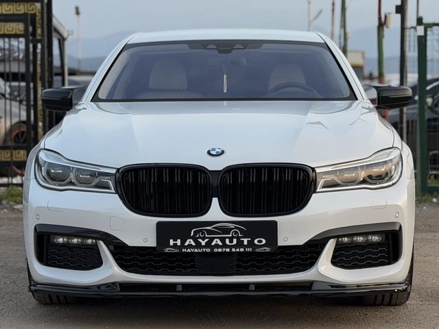 BMW 730 d= xDrive= M-pack= Aero Pack= HUD= Soft Close= har - автомобили, коли, обяви за нови и употребявани 1