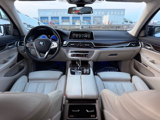 BMW 730 d= xDrive= M-pack= Aero Pack= HUD= Soft Close= har - автомобили, коли, обяви за нови и употребявани 9