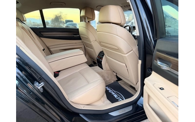 BMW 730 d= Sport= Distronic= Keyless= Soft Close= - автомобили, коли, обяви за нови и употребявани 12